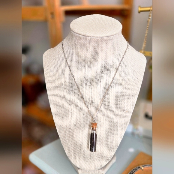 "I've Got A Jar Of Dirt" Pendant Necklace - Picture 1 of 2